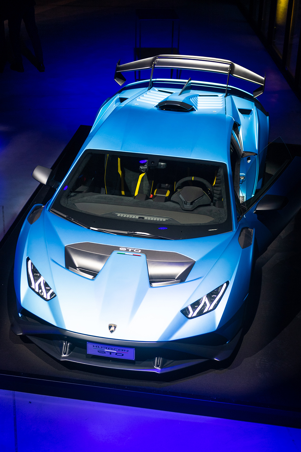 alcantara_lamborghini_gallery_12