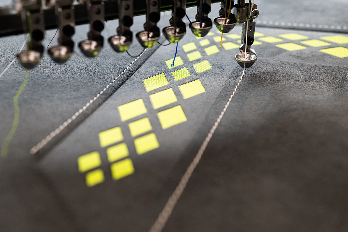 alcantara_lavorazione_materiale
