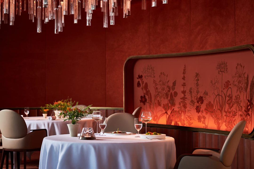 Alcantara adorns La Pergola by Heinz Beck: a tribute to the beauty of Rome