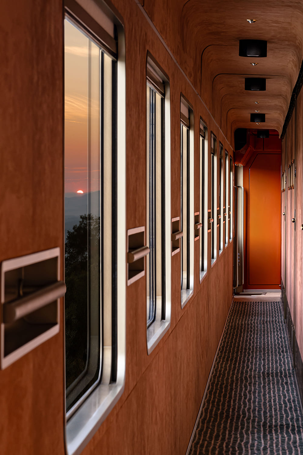 alcantara_dolce vita orient express train_corridoi