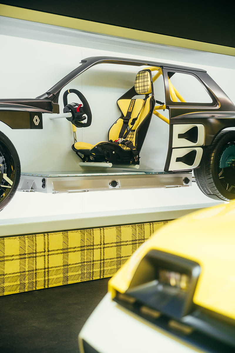 alcantara_iaa_mobility_2025_renault_5_turbo_3e