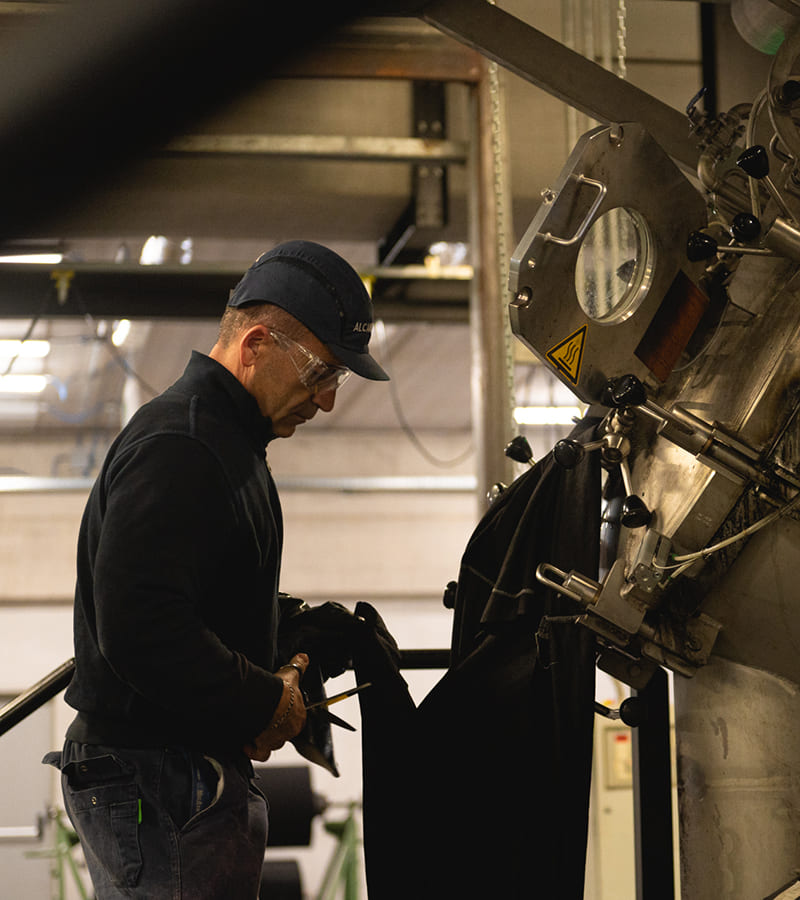 alcantara_uomo_produzione