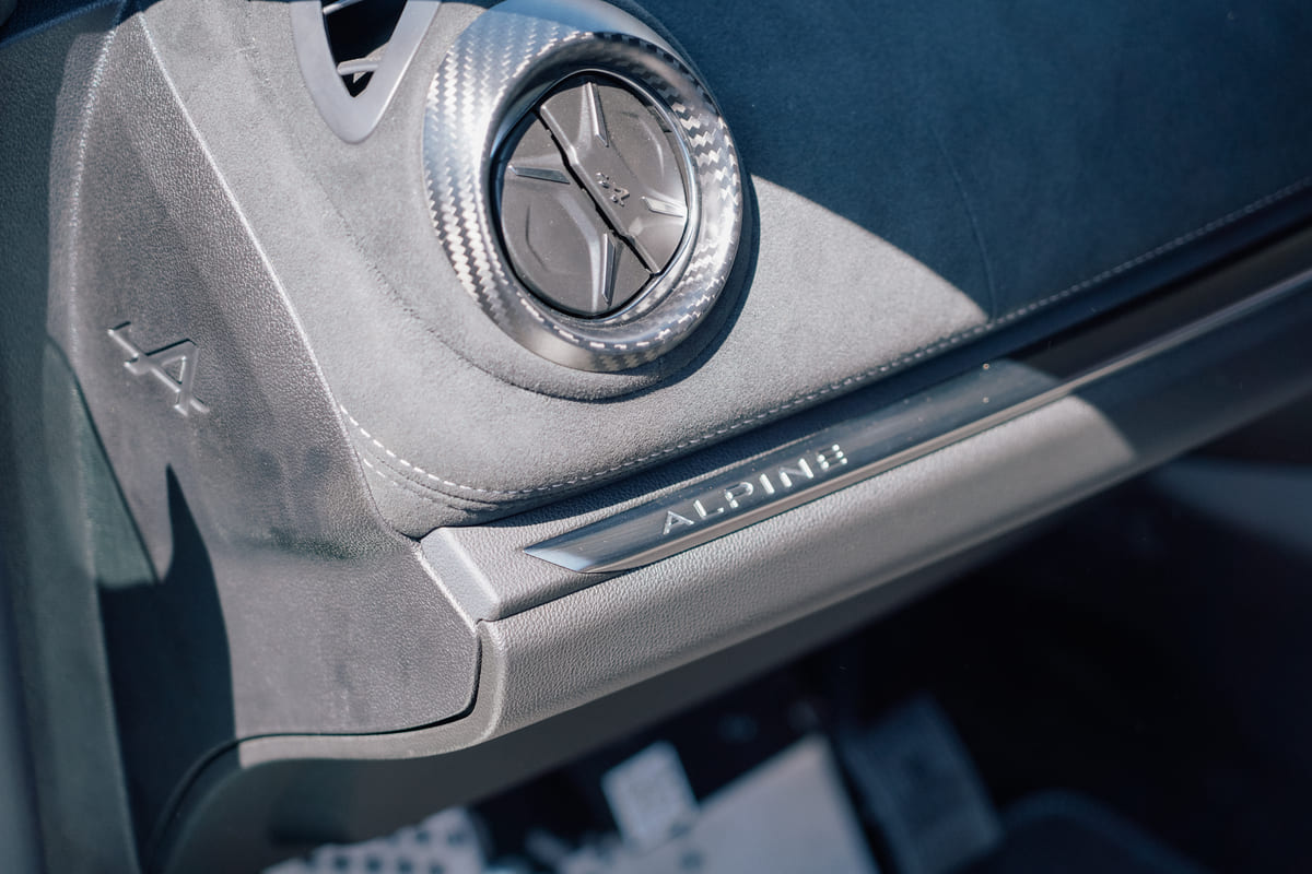 alcantara_goodwood_2026_Alpine A110 R 70_interni