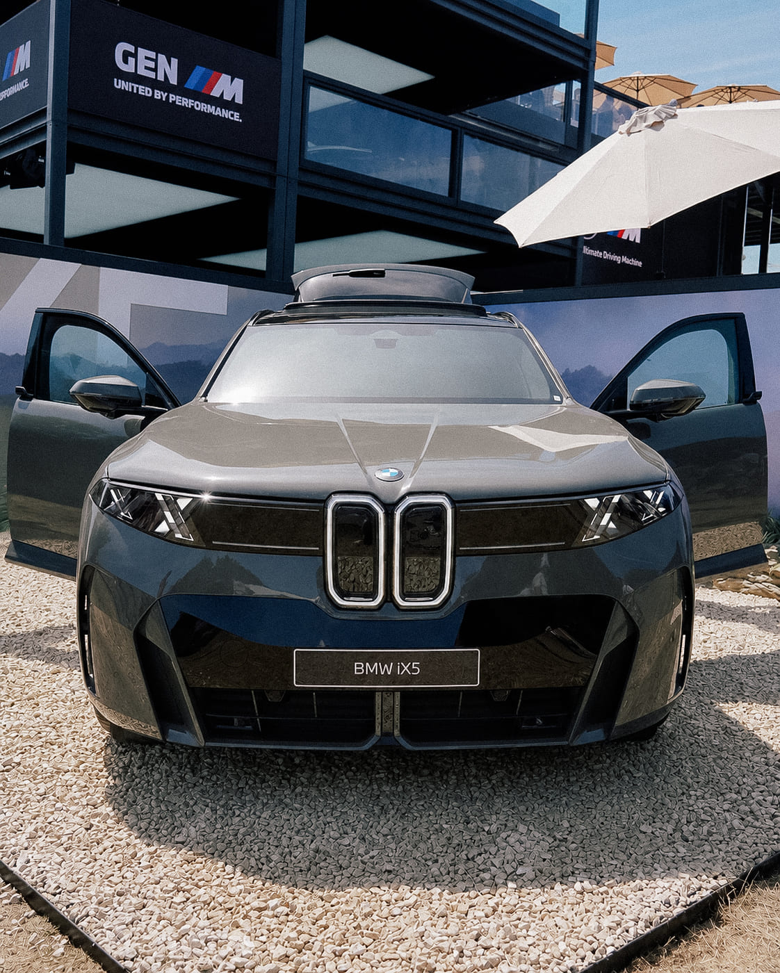 alcantara_goodwood_2026_BMW iX5_esterni